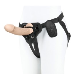 Pegasus – Wireless Remote 6,5 Inch Realistic Dildo Strap-On & Harness