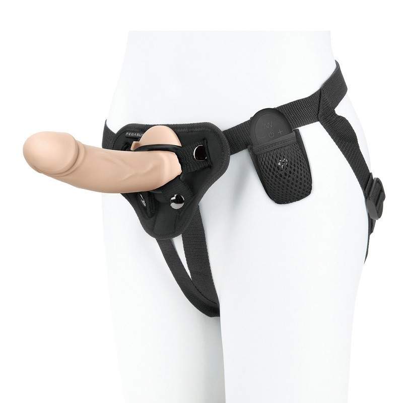 Pegasus – Puldiga Realistlik Vibreeriv Dildo Strapon-Komplekt Rakmetega