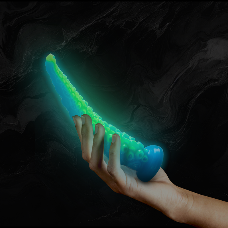 Epic Scylla Kaheksajala Helendav Kombits S Dildo